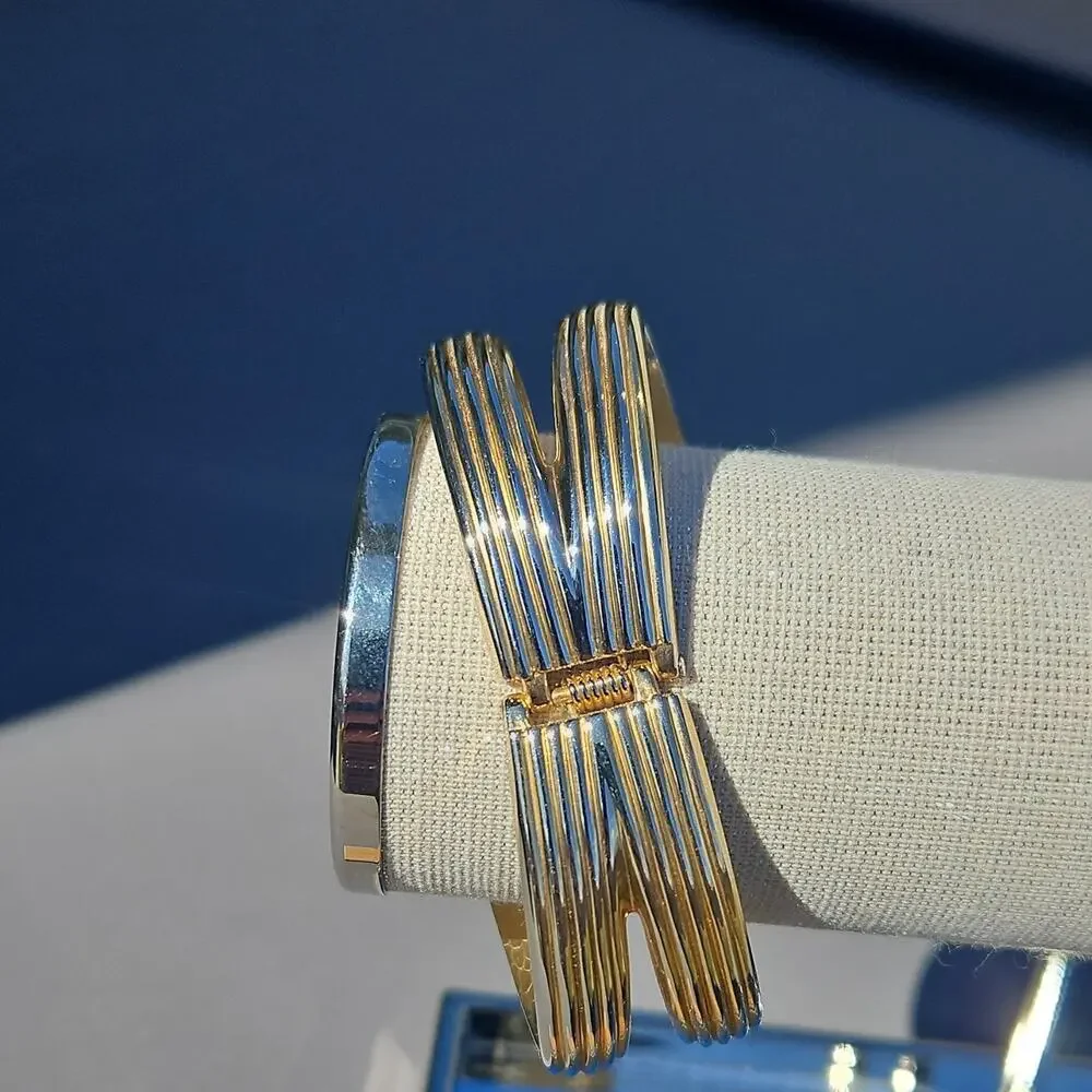 Vintage Gold Tone Hinged Cuff Grooved Design